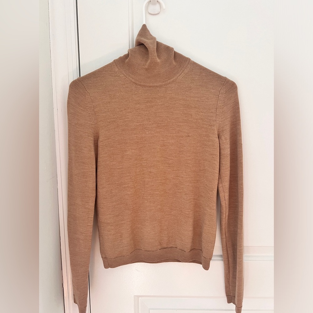 Hugo Boss 100% merino wool turtle neck sweater